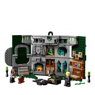 Slytherin house banner 76410