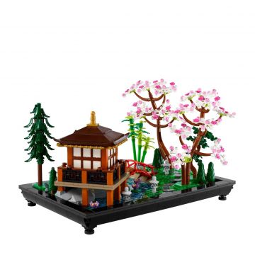 Tranquil garden 10315