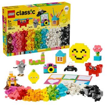 LEGO® Classic - Cutia creativitatii si veseliei 11042, 680 piese